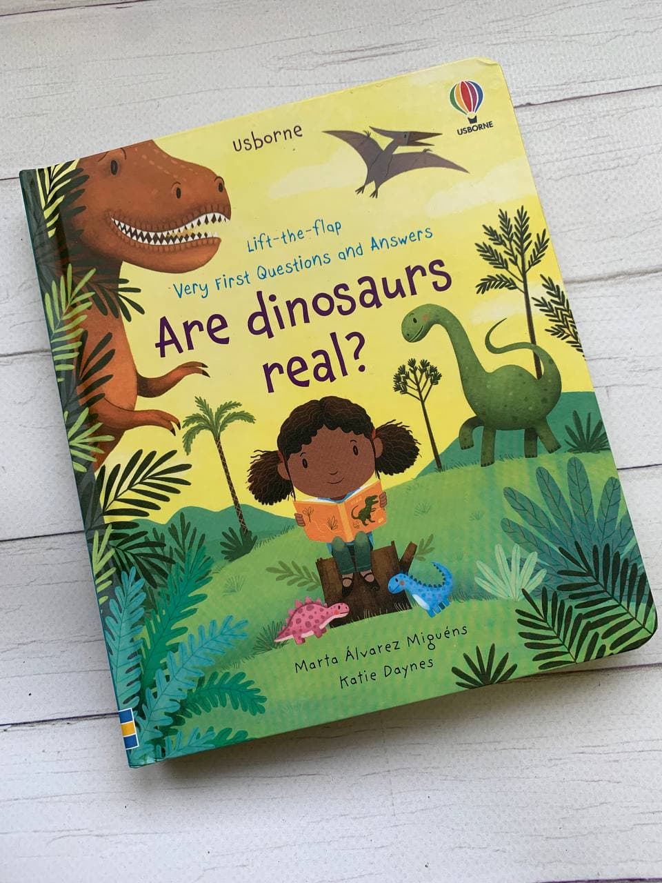 Are dinosaurs real
